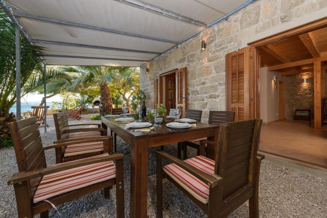 Luxury Beachfront Villa Mare With Private Pool At The Beach Orebic - Peljesac מראה חיצוני תמונה