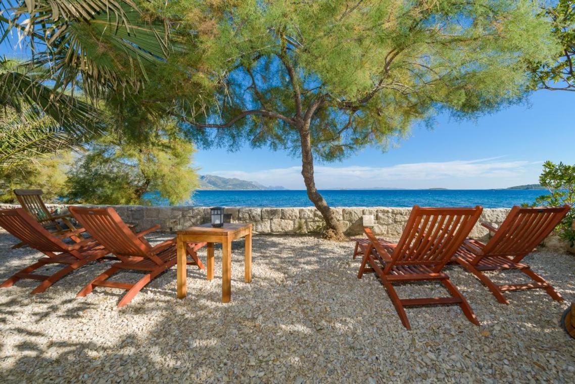 Luxury Beachfront Villa Mare With Private Pool At The Beach Orebic - Peljesac מראה חיצוני תמונה