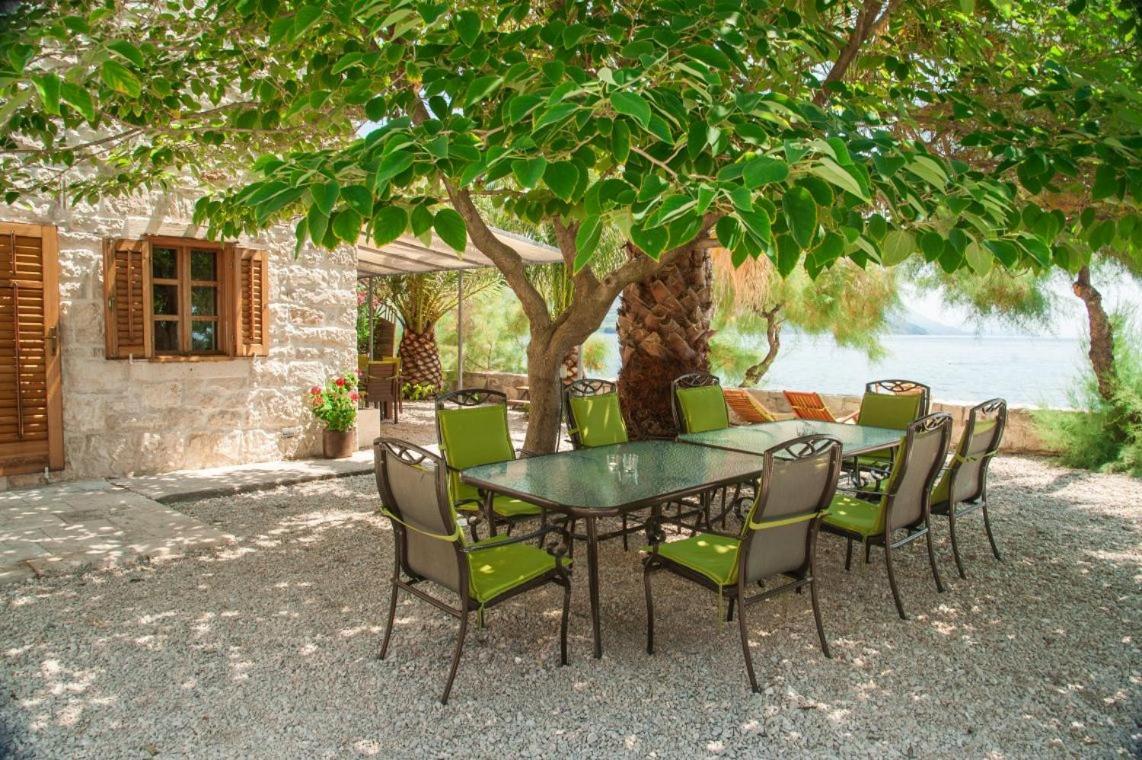 Luxury Beachfront Villa Mare With Private Pool At The Beach Orebic - Peljesac מראה חיצוני תמונה