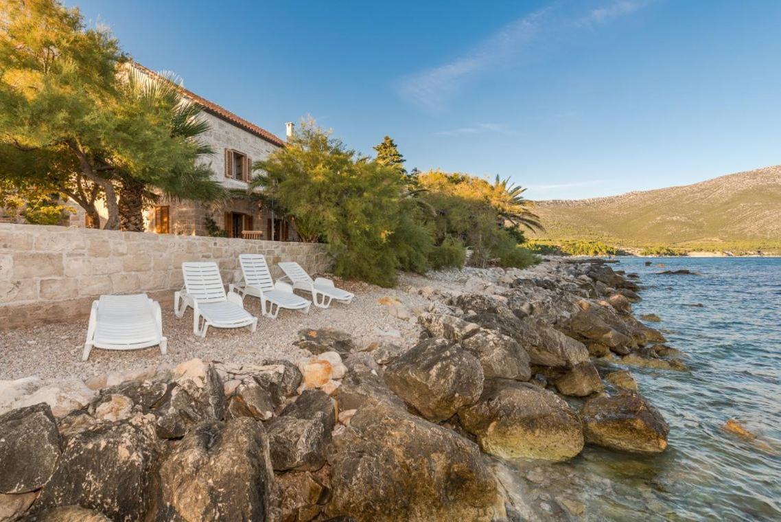 Luxury Beachfront Villa Mare With Private Pool At The Beach Orebic - Peljesac מראה חיצוני תמונה