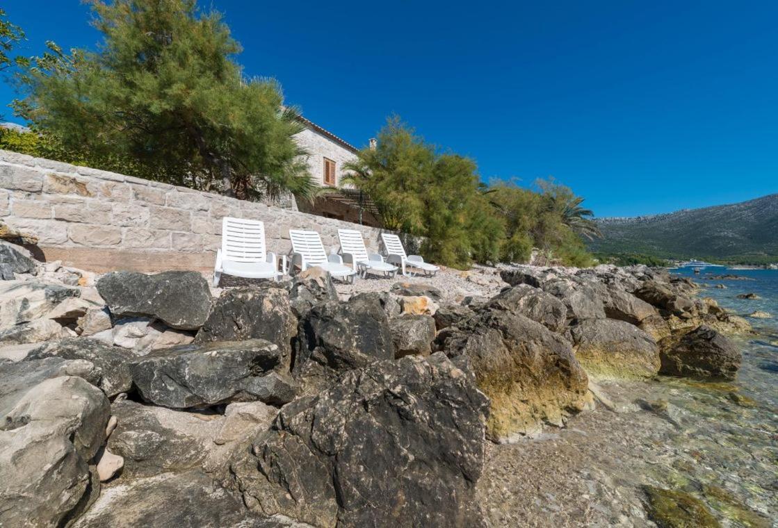 Luxury Beachfront Villa Mare With Private Pool At The Beach Orebic - Peljesac מראה חיצוני תמונה